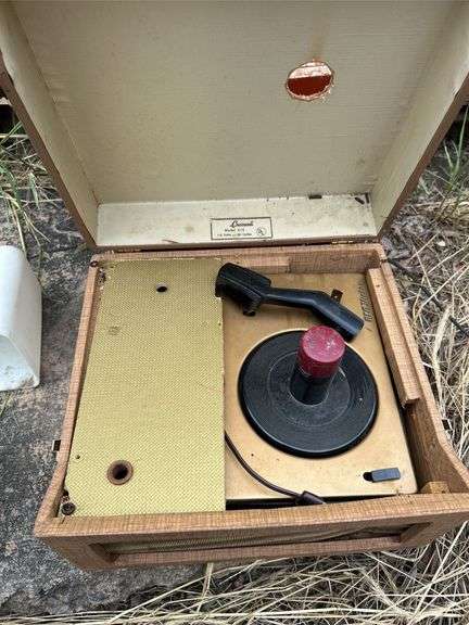 Vintage record player and speakers