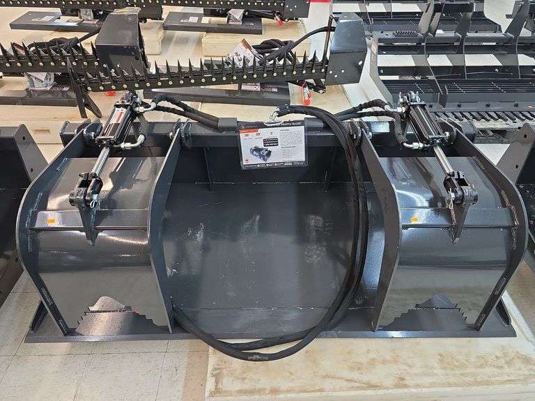 New Wolverine Skid Steer Grapple Bucket image