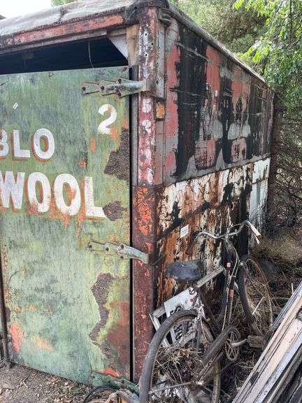 Shed made of on old box truck