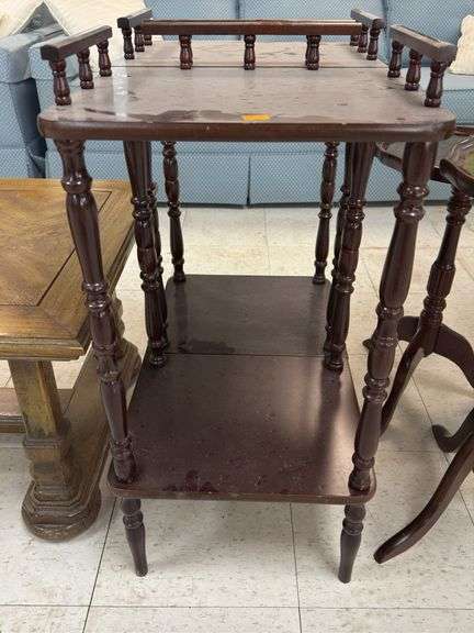Matching lamp stands