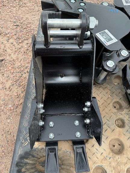 New IREAS 7.5" Toothed Bucket