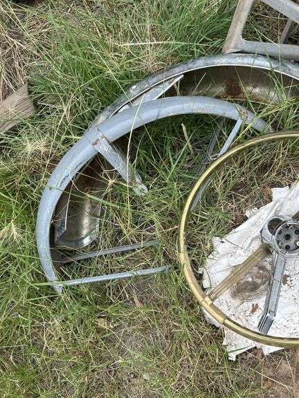 Assorted car parts