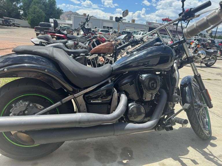 2015 KAWASAKI Vulcan 900 2015 Kawasaki Vulcan Custom 900CC with Brand new tires image