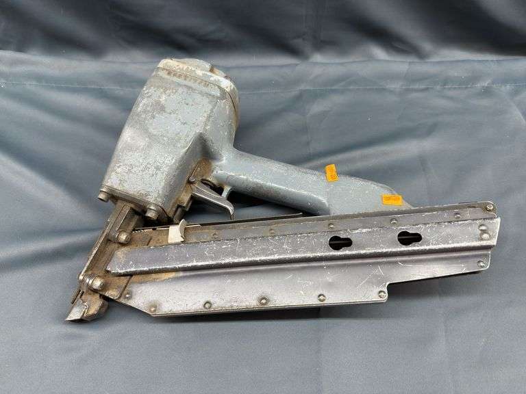 Air nailer image