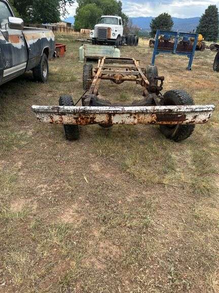 4 wheel drive truck chassis