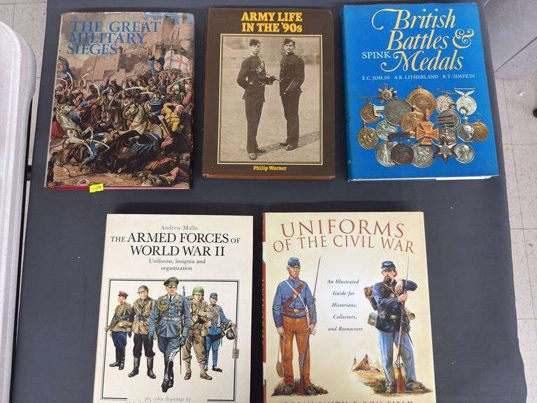 Military History Books: Sieges, Army Life, Battles, Armed Forces, Uniforms image
