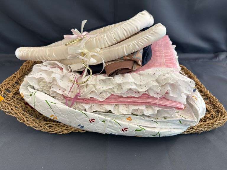 Vintage placemats , fabric, hangers image