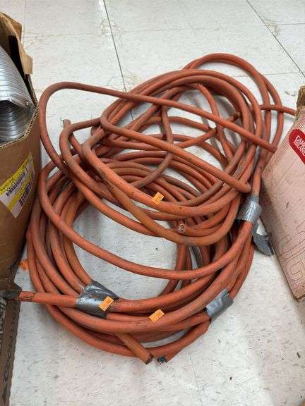 Extension cord without ends image