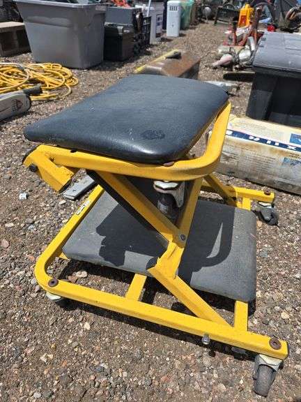 Torin BIG RED Mechanics Creeper Seat and Roller Board