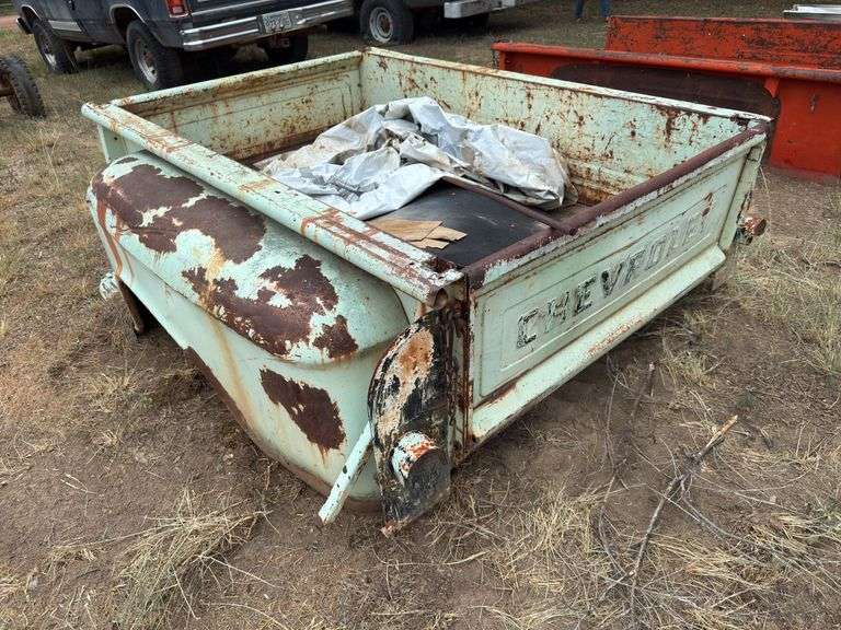 Chevrolet stepside truck bed