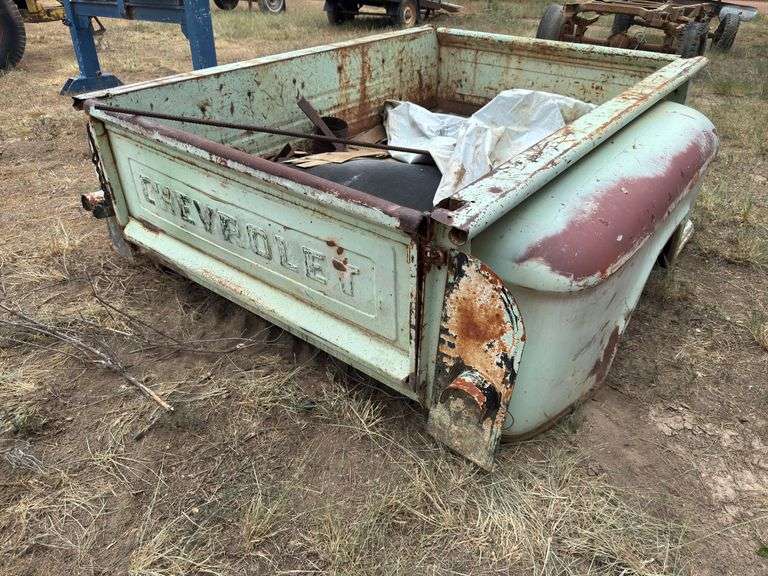 Chevrolet stepside truck bed image