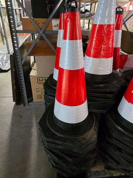 New Construction Cones, Set of 7 image