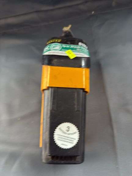 DC powered .25 J output, electric fence battery image