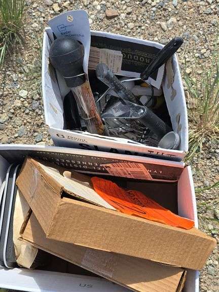 Box Lots of Kitchen Items
