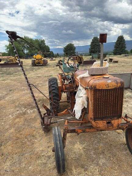 Allis
Chalmers tractor