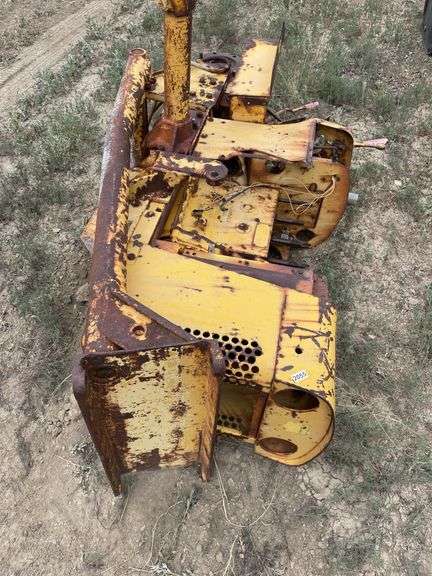 D2 Tractor Upper Frame image