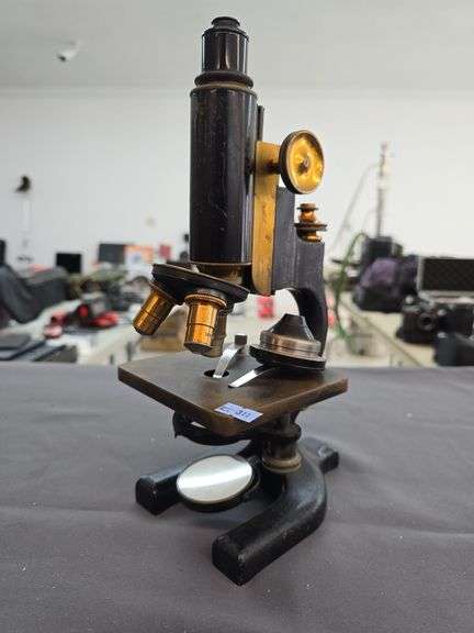 Microscope image