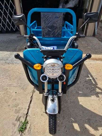 New Assembled IRET13 High-End Electric Tricycle