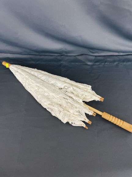 Lace Parasol Umbrella with Wooden Handle