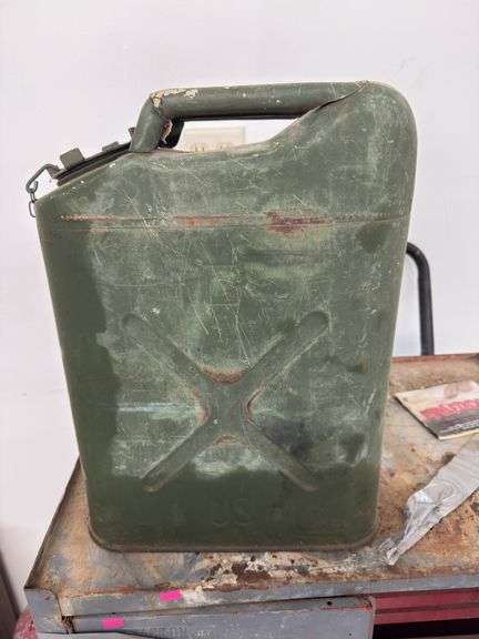 Metal 5 gallon fuel can image
