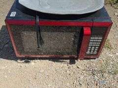 Hamilton Beach Microwave with Plate