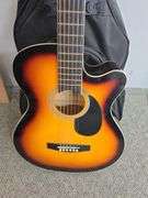 Main Street Acustic Guitar w/ Travel Bag