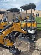 SDLE20 Mini excavator with hydraulic thumb and  Diesel Yanmar Engine