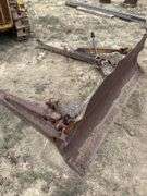 D2 caterpillar dozer w/ blade