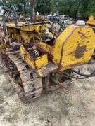 D2 caterpillar dozer w/ blade