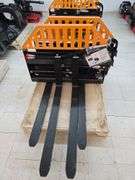 New Wolverine Adjustable Hydraulic Pallet Forks