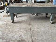 Metal rolling bench