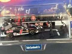 Taylor Earnhardt Junior, winner Circle, petro series, 164 scales stock car scene