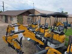 SDLE20 Mini excavator with hydraulic thumb and  Diesel Yanmar Engine