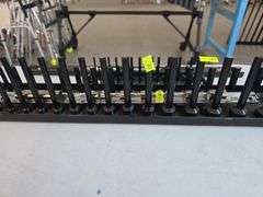 Socket Rackets, Magnet