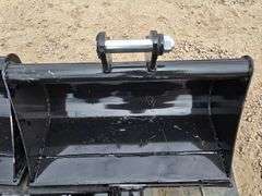 New IREAS 23" Mini Skid Toothless Bucket