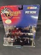 Taylor Earnhardt Junior, winner Circle, petro series, 164 scales stock car scene