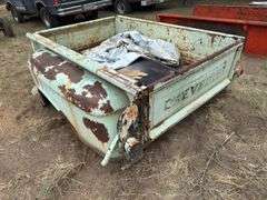 Chevrolet stepside truck bed