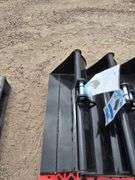 New IREAS 31" Mini Skid Toothless Bucket