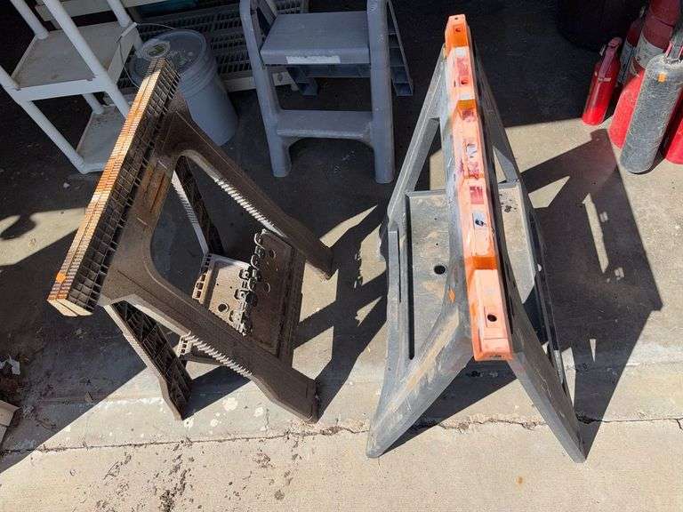Set of sawhorses image
