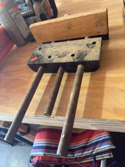 Bench mount vise. image