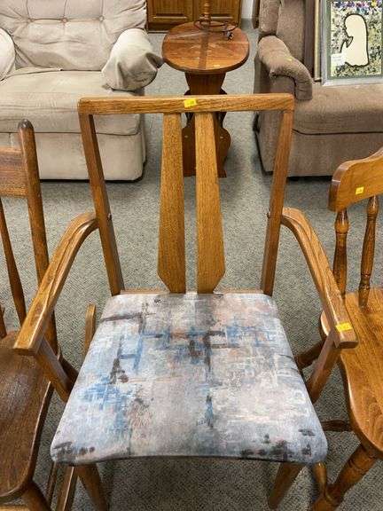 Oak chair image