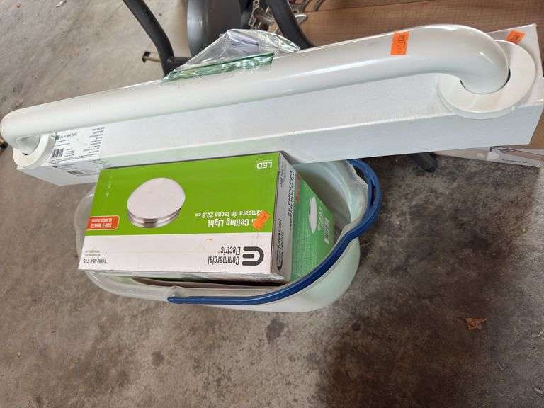 9 inch ceiling light glacier Bay and box grab handles, bucket image