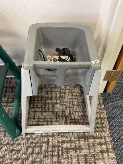 Restaurant stay HI-Chair image