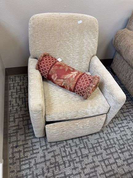 Reclining chair image