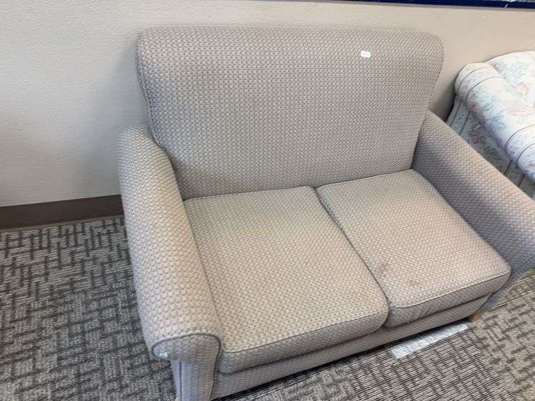 Love seat image
