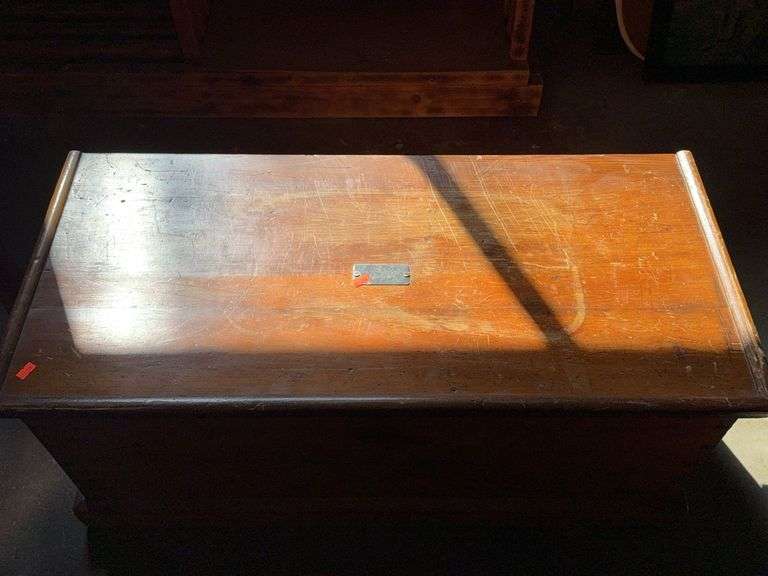 Vintage chest image