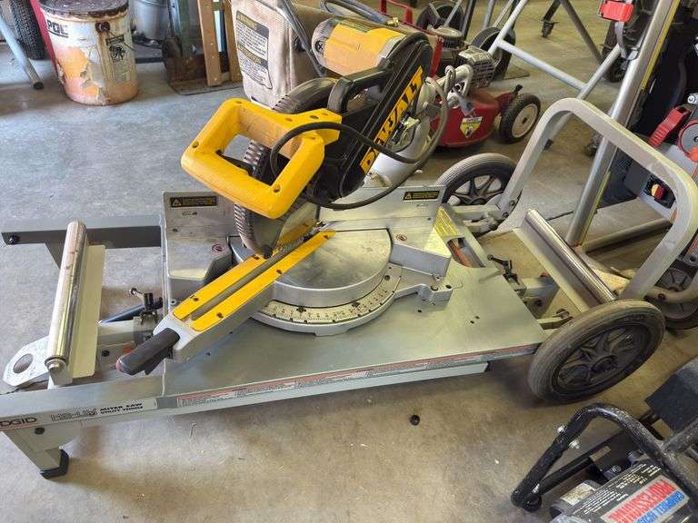 Dewalt 12 inch compound miter box with rigid work cart image