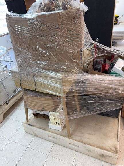 Mystery pallet image