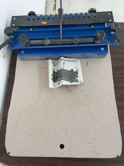 Rockler 12 inch dovetail jig image