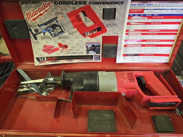 Milwaukee Cordless Sawzall image